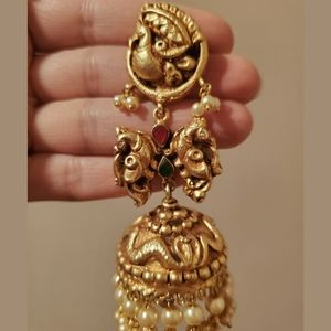 Beautiful Jumka Earring